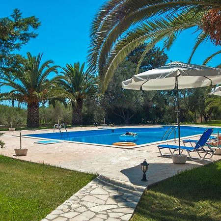 Helena Inn Svoronata Luaran gambar