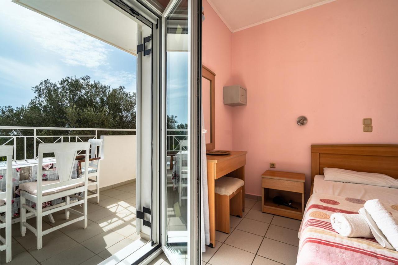 Helena Inn Svoronata Luaran gambar
