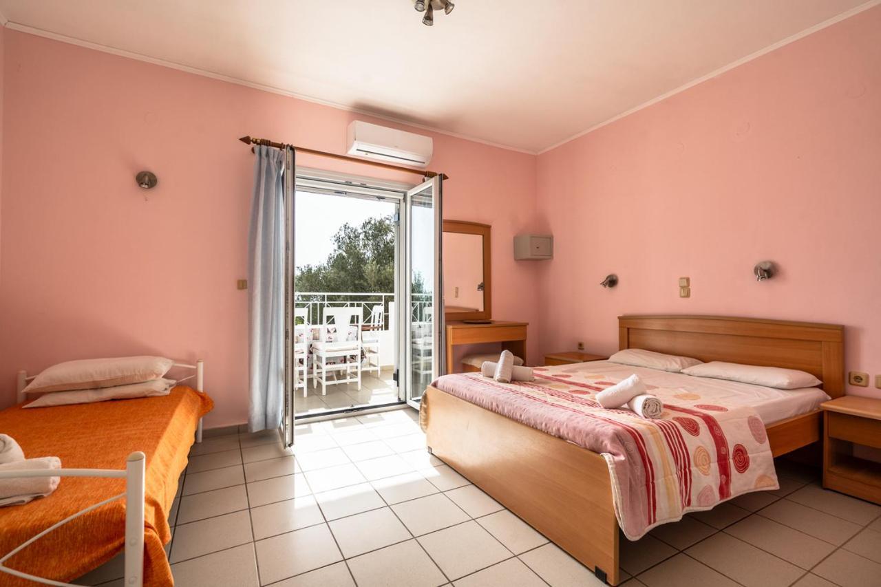 Helena Inn Svoronata Luaran gambar